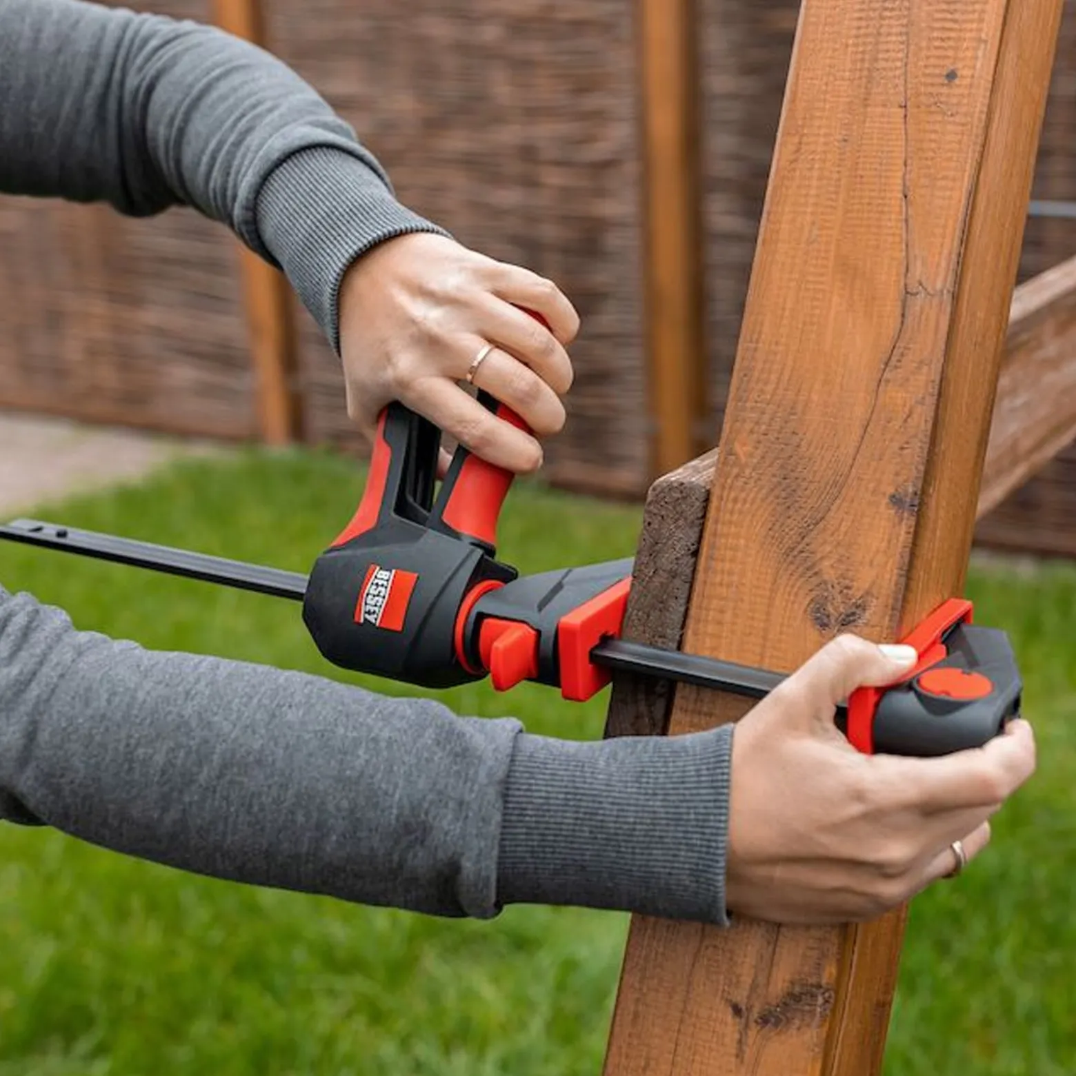 Bessey Einhandzwinge mit drehbarem Griff M - EZ360M-15