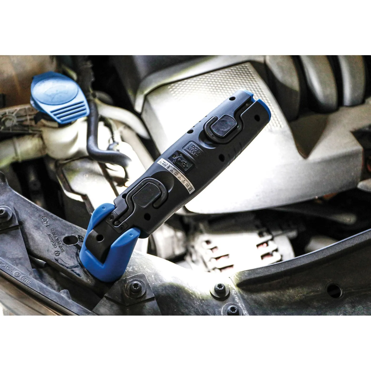 BGS COB-LED-Werkstattleuchte mit Magnet und Haken - 85345