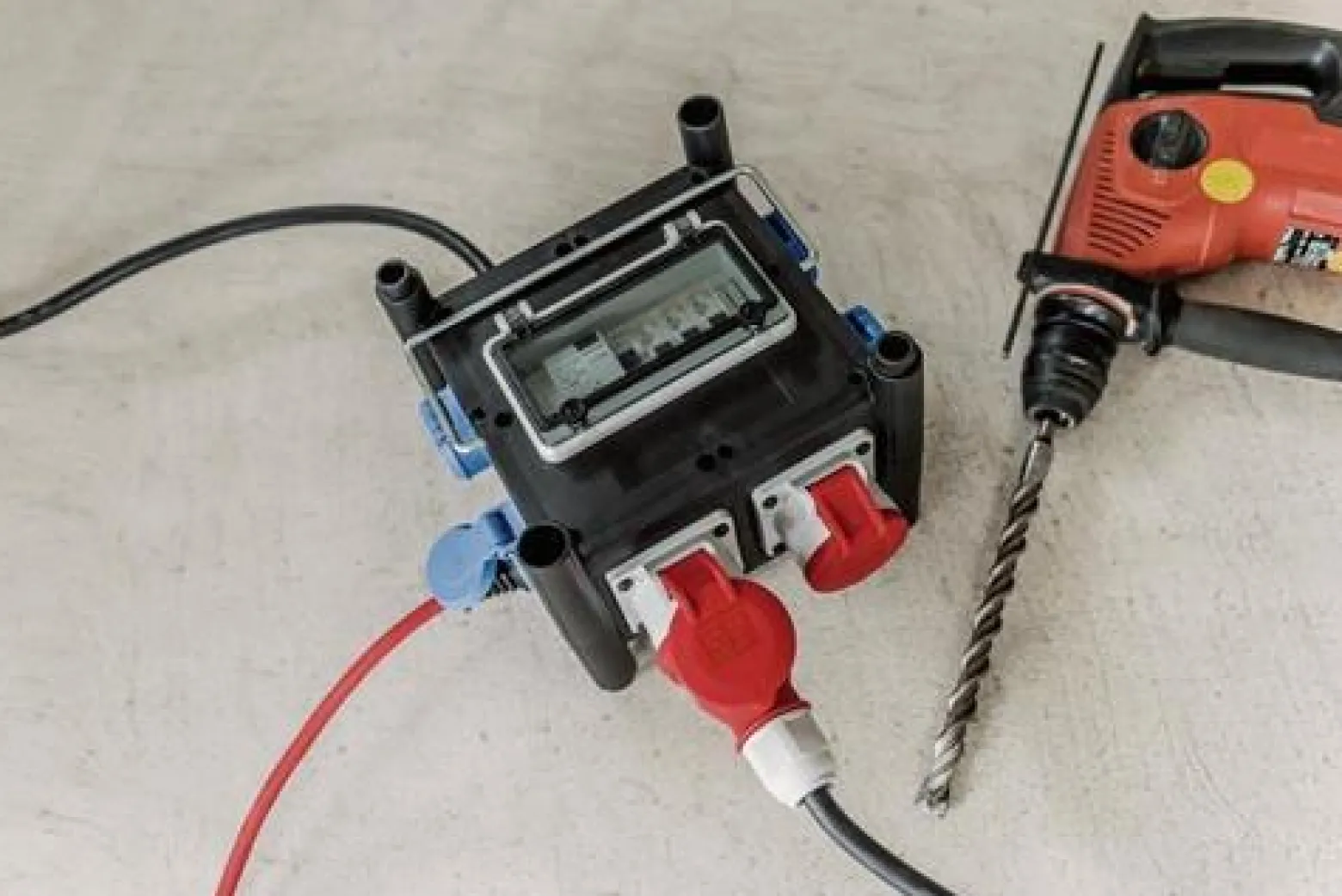 Brennenstuhl Kompakter Stromverteiler BSV 3-FI / TPE - 1153690200
