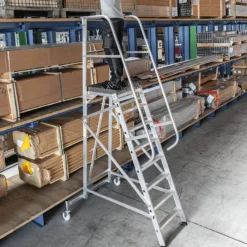 Günzburger Steigtechnik Plattformleiter fahrbar 8 Stufen - 052508