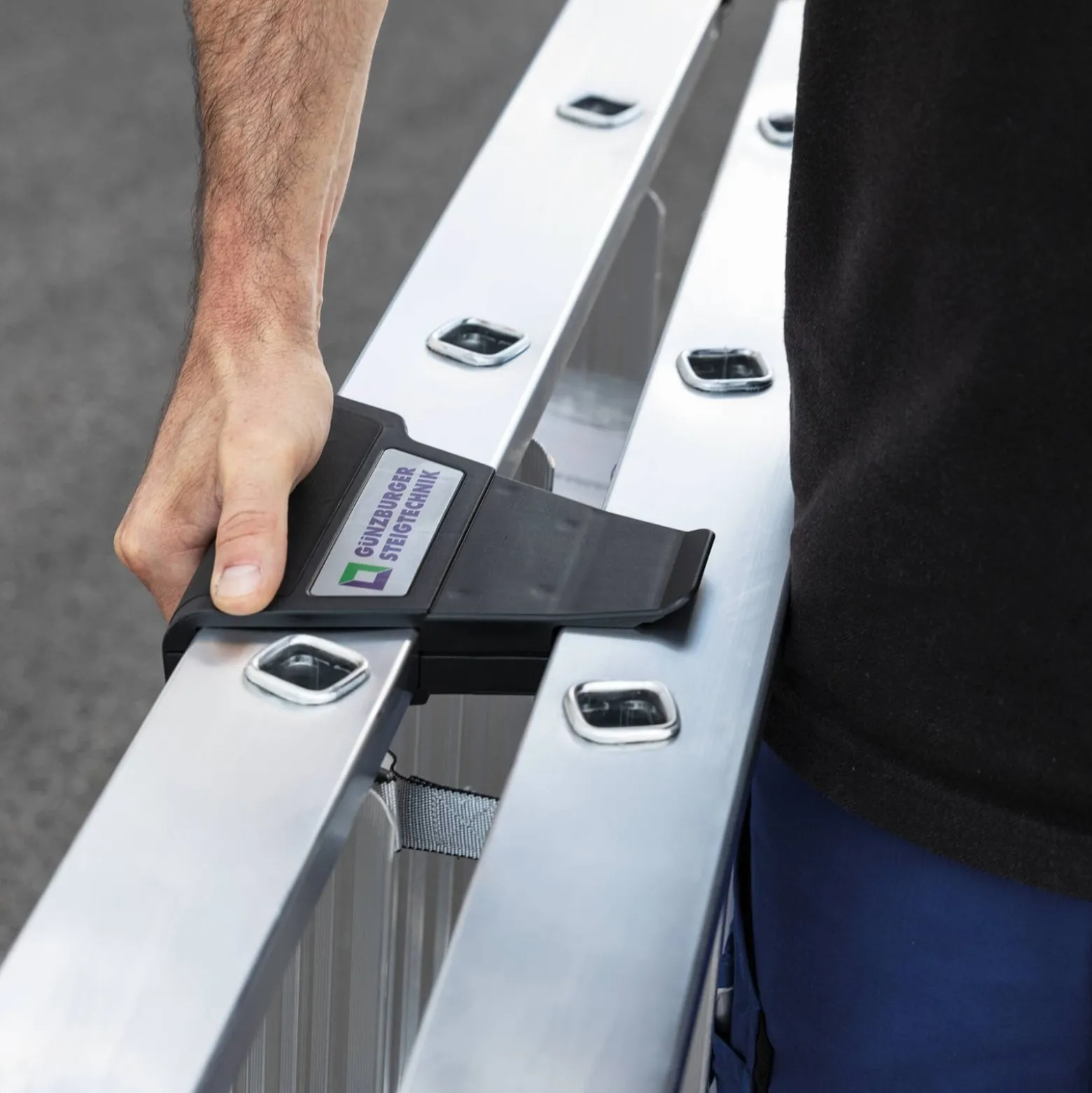 Günzburger Steigtechnik Stufen-Stehleiter beidseitig begehbar 2 x 3 Stufen - 040206