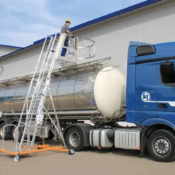 Günzburger Steigtechnik Tankwagenleiter Typ 2 neue Ausführung - 301304